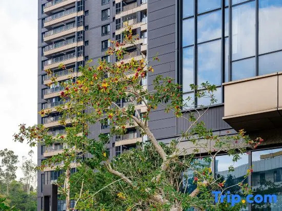 Jinxiu Huacui Light Luxury Apartment