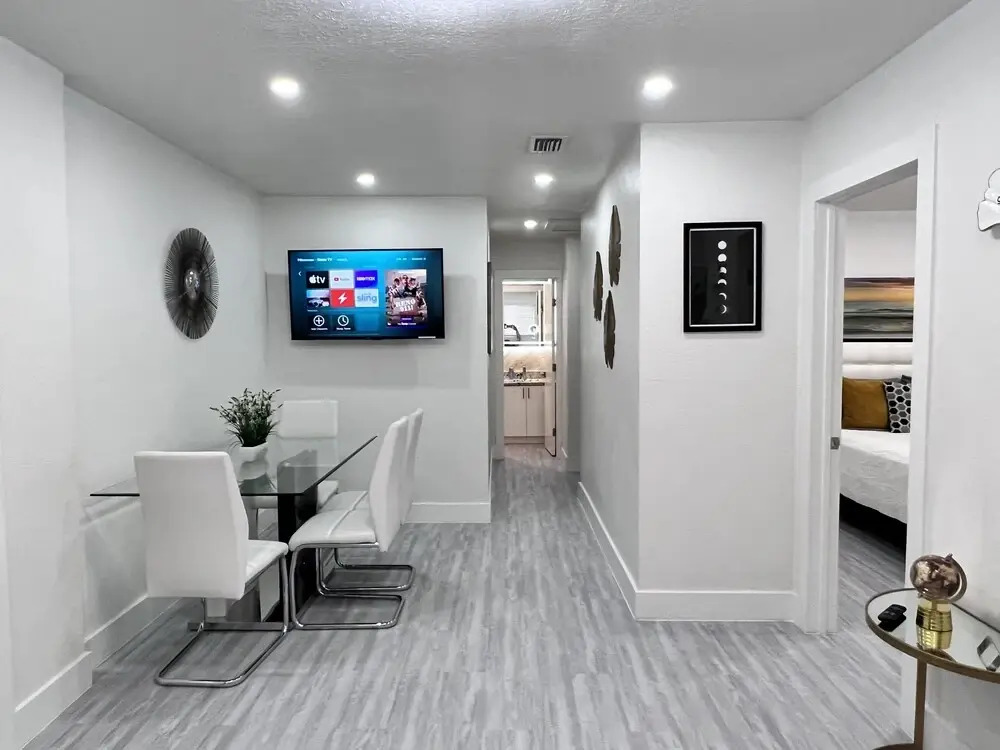 ??stylish 2 Bedrooms Apartment By Miami Airport