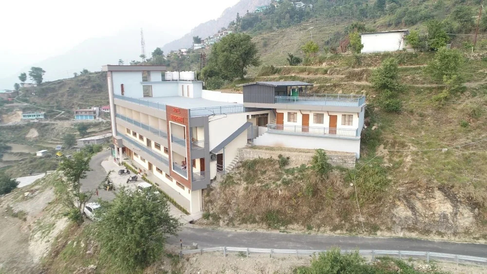 Hotel Radha Vallabh
