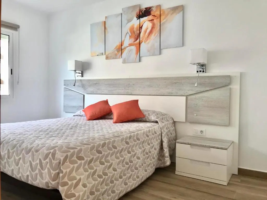 Apartamento reformado con terraza y en 2da linea de mar 146B - INMO22