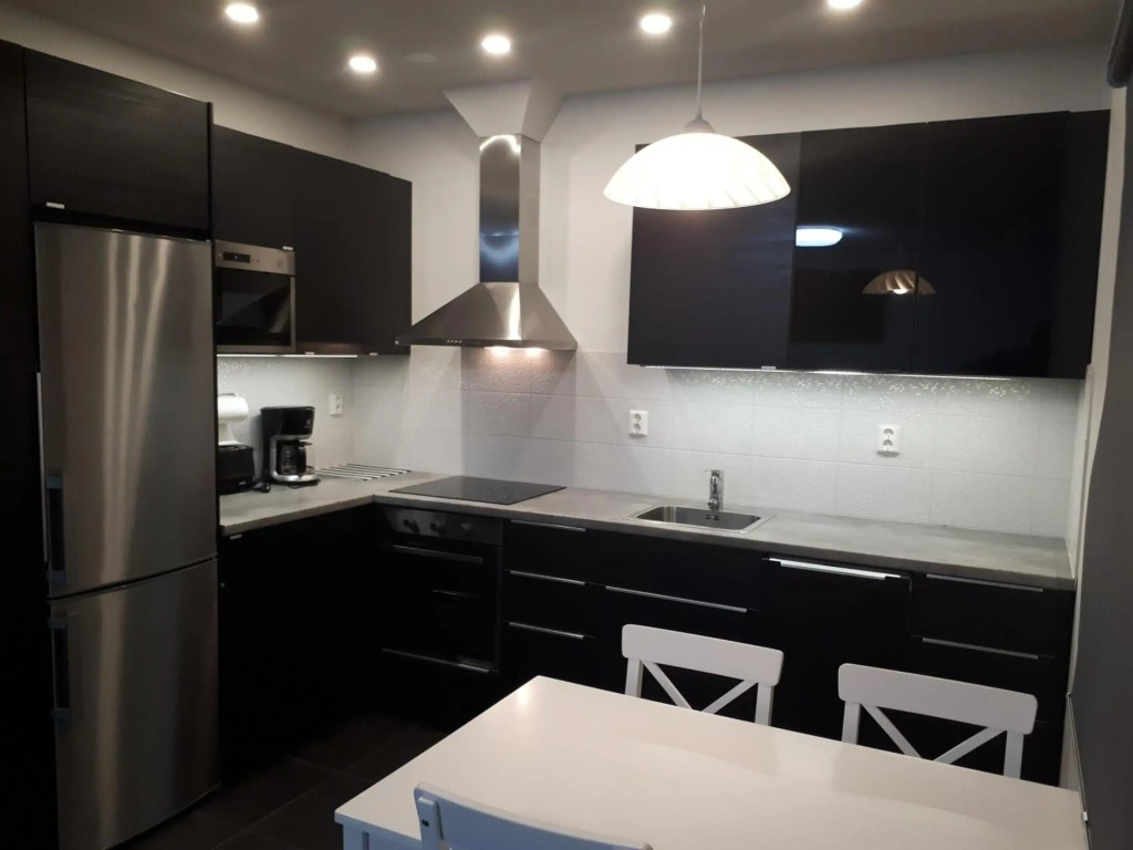 Modern Slope Apartment