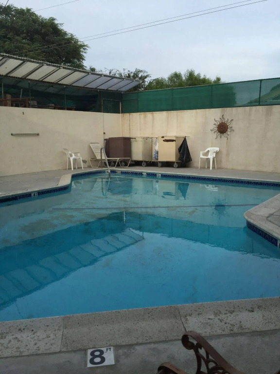 LAX Suites