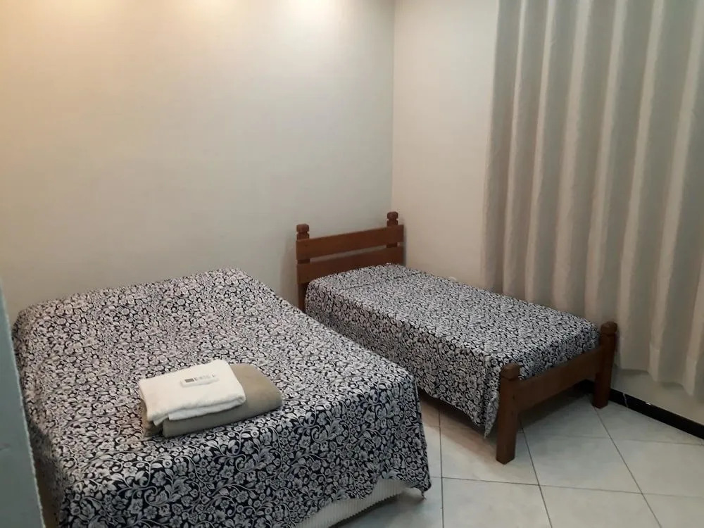 Candeeiro Hostel & Café