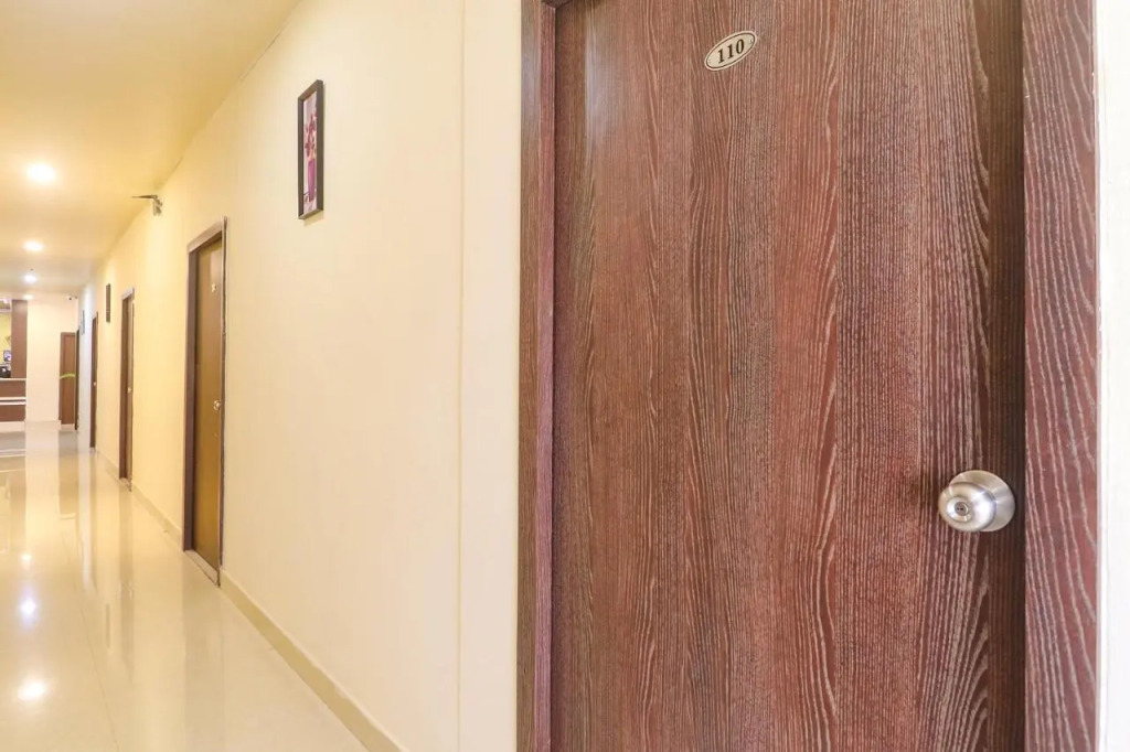 Via Airport Stay Inn - Nr, Rajiv Gandhi International Airport