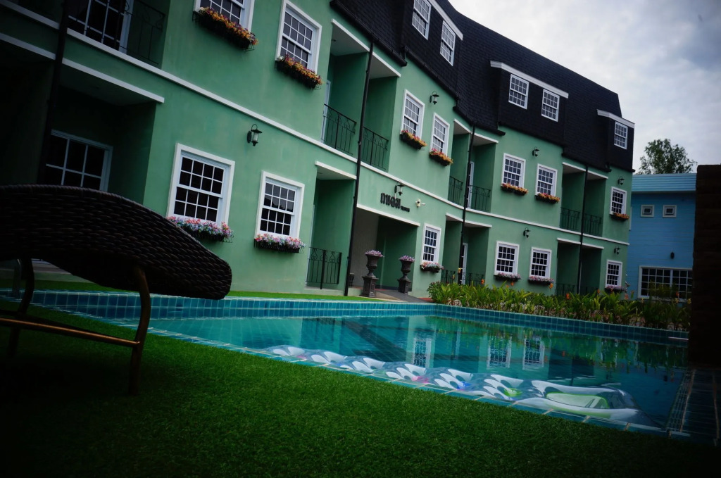 Na Banmae Resort