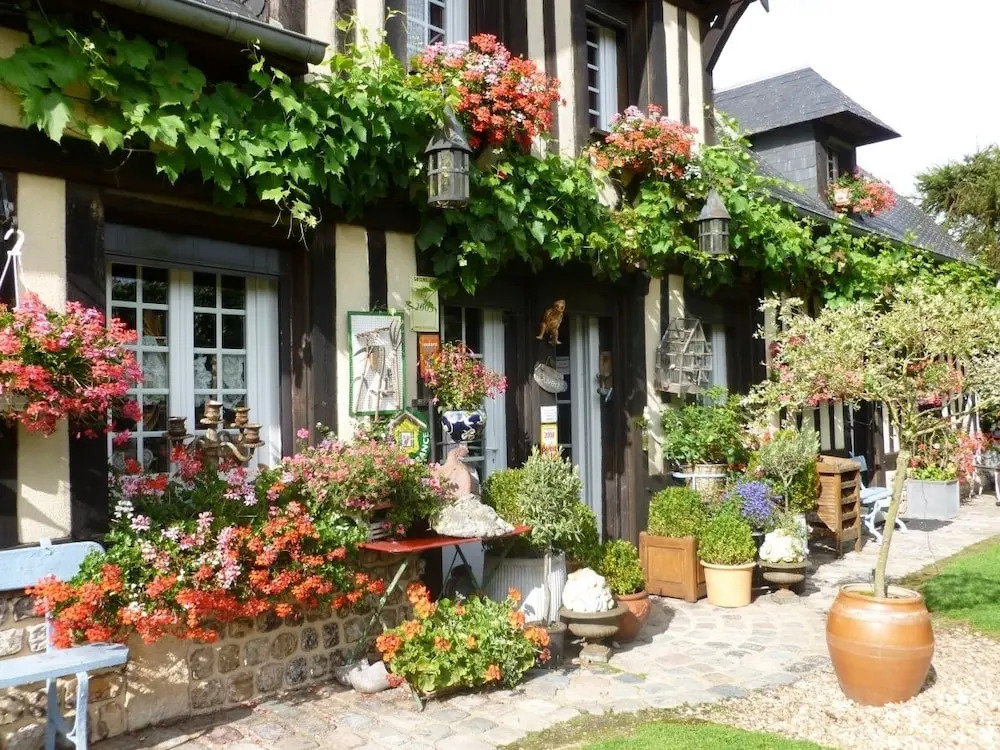 La Ferme Du Pressoir Guest House