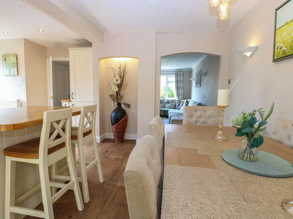6 Barleycroft