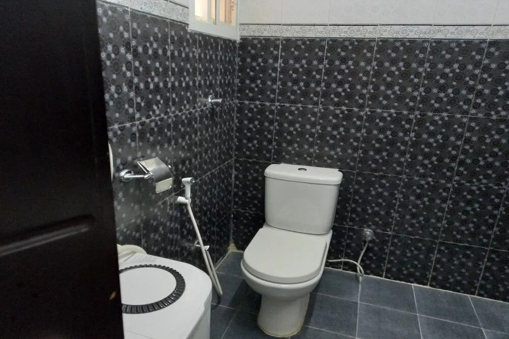 Super Oyo 147 Babylon Furnished Apartment