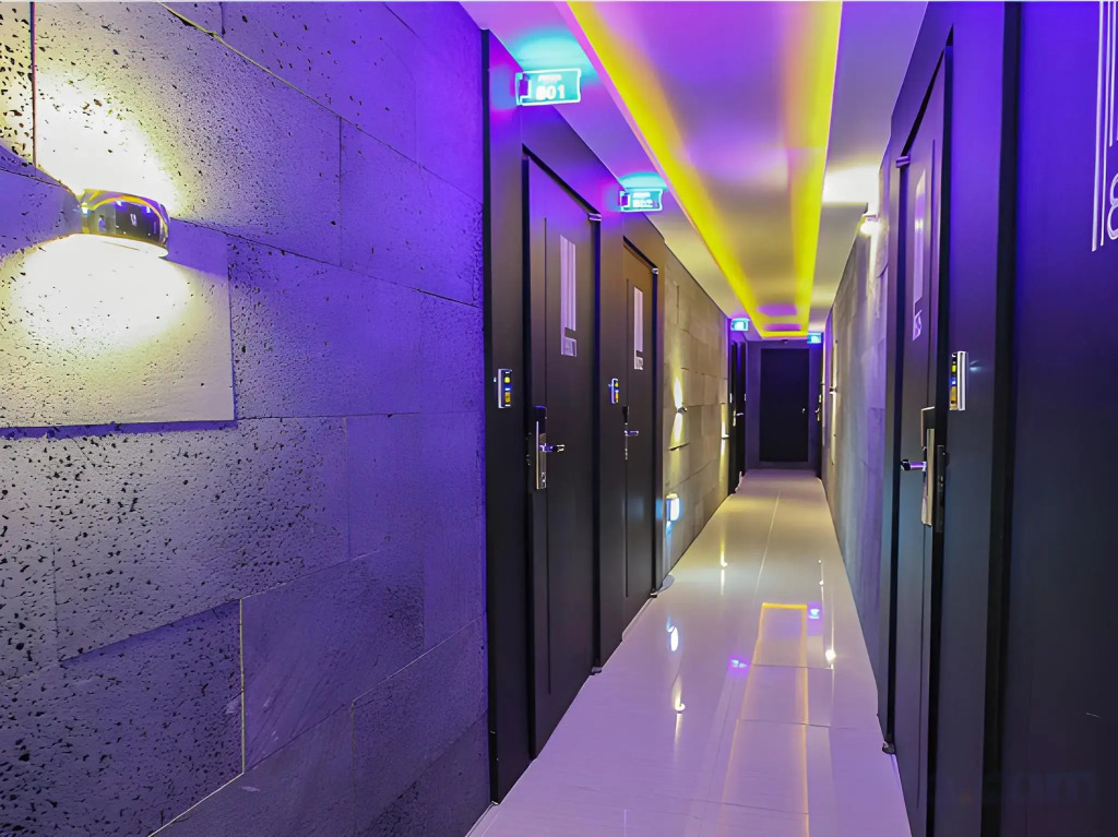 Fiona Hotel
