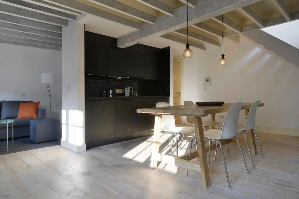 Saint Pauls Suite 17
