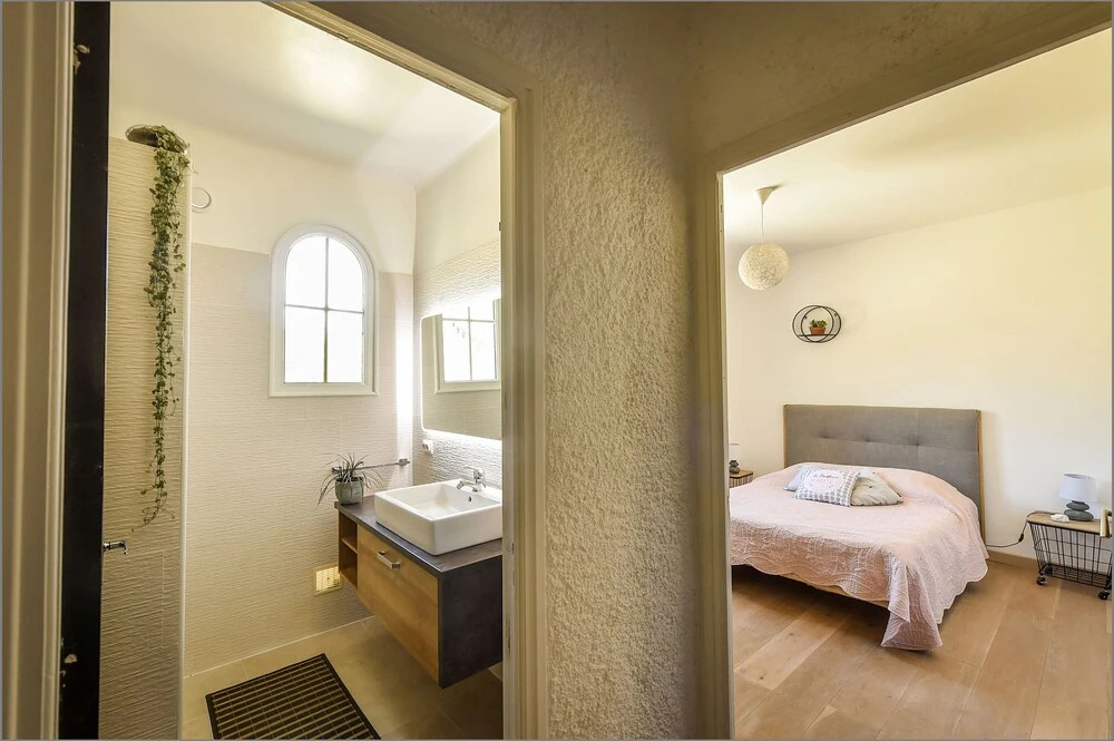 appartement dans villa aquarelle