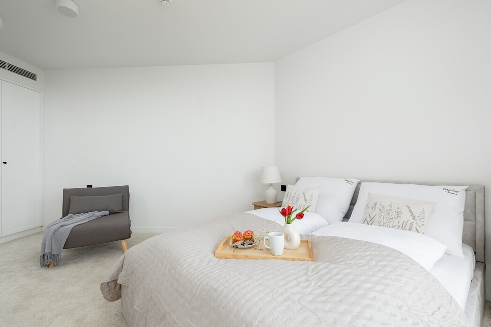 Apartment With Direct sea View