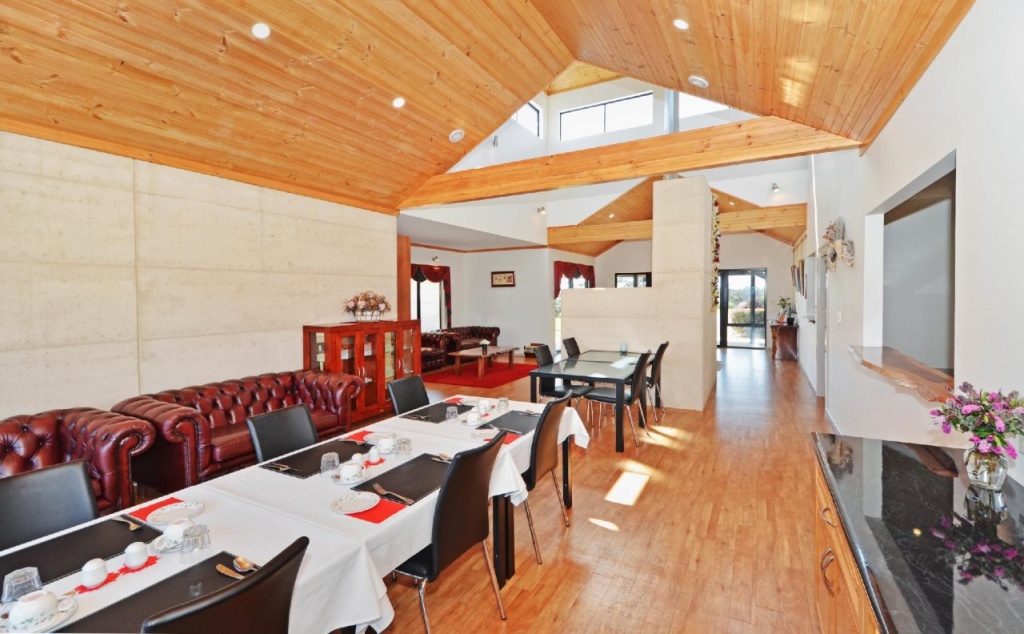 Sensational Heights Bed & Breakfast