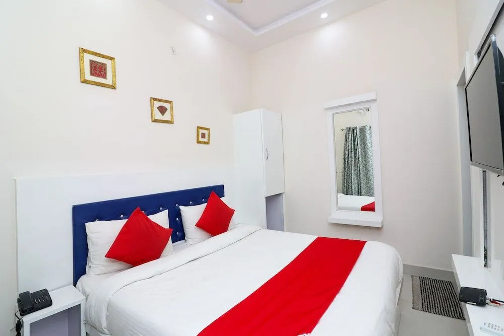 OYO 37492 Fab Home Stay