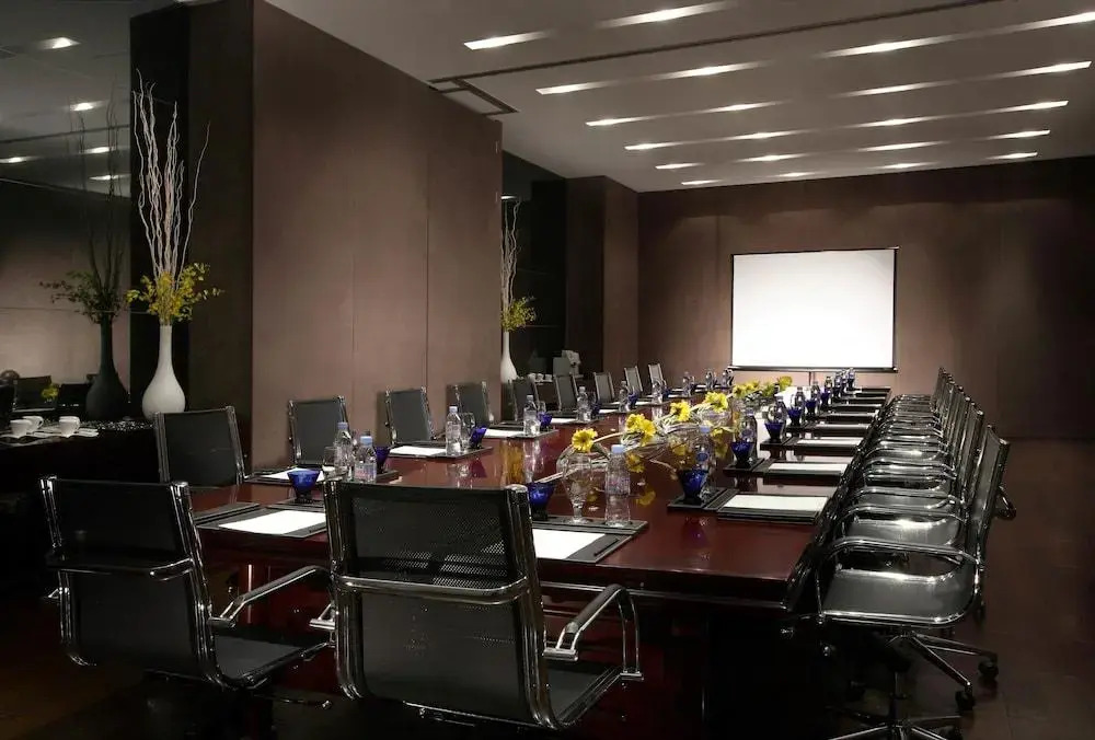 Howard Johnson By Wyndham Parkland Hotel Dalian