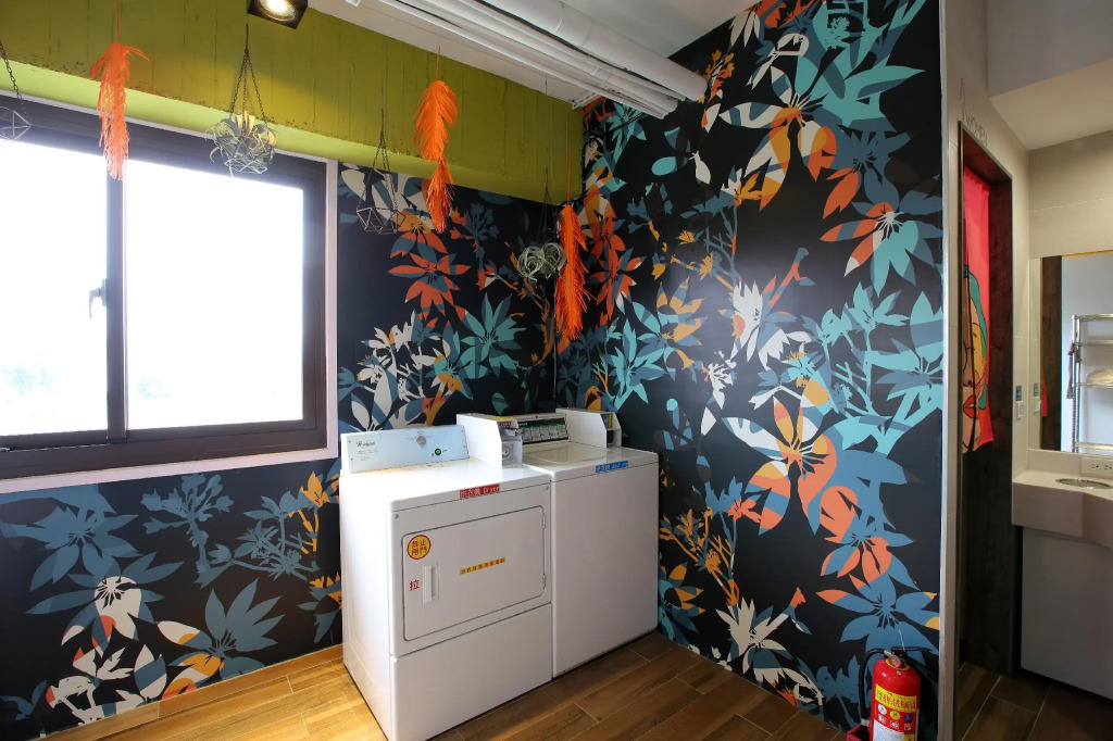 Loosha Hostel