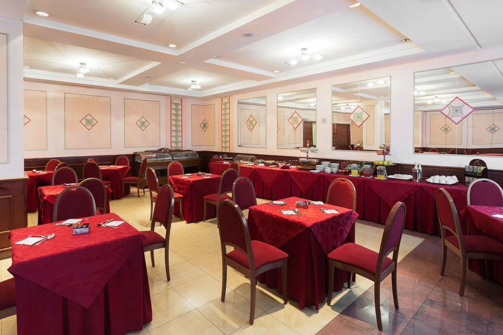 Hotel IMPERATORI