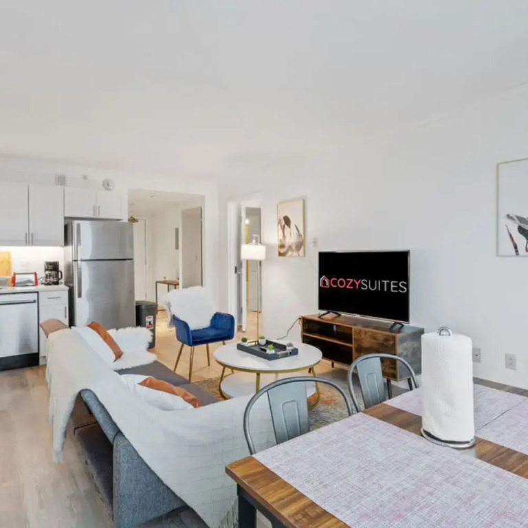 Cozysuites at Showboat Best 2br3ba Condo in Town