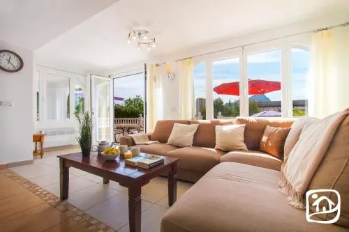 Abahana Villas Billarena