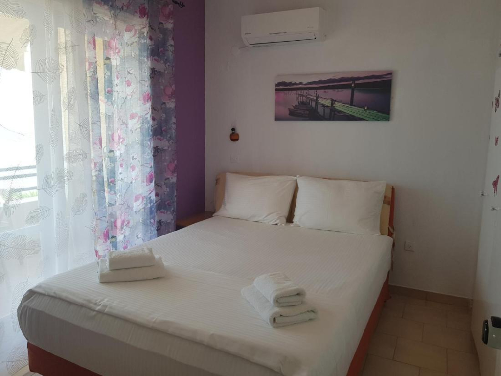 Glyfada Apartments