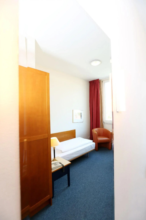 Hoteltow
