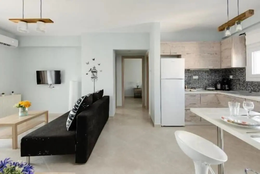Bright Spacious Two-bedroom Apartment