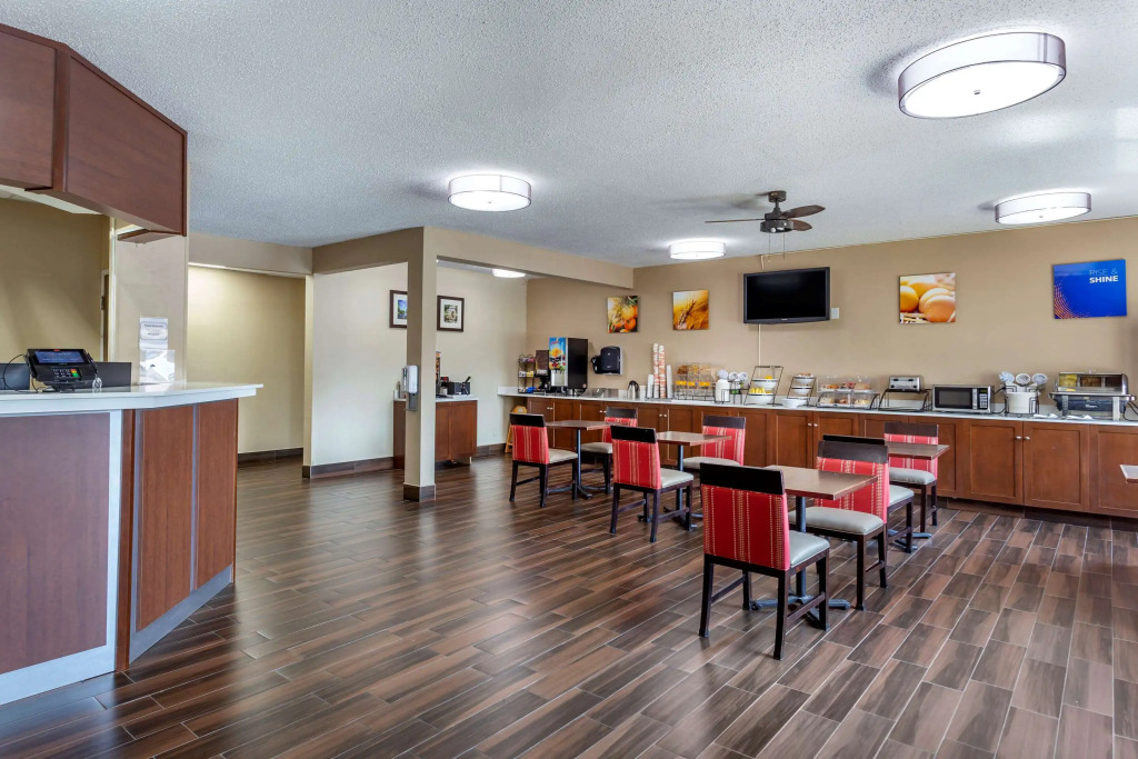 Comfort Inn Rockford near Casino District