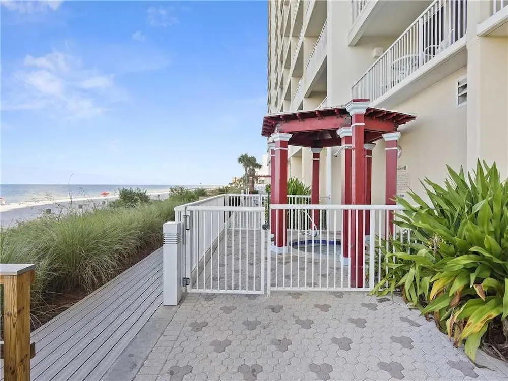 Majestic 1708 West Tower I - Studio Condo