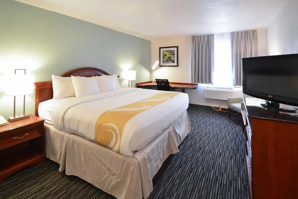 Comfort Inn North