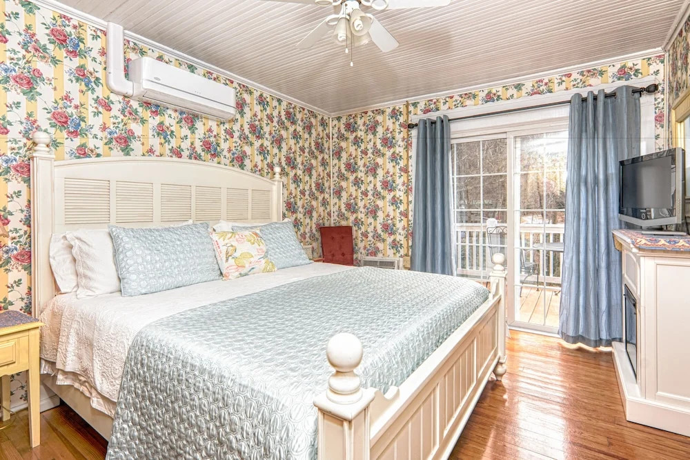 Broad River Inn