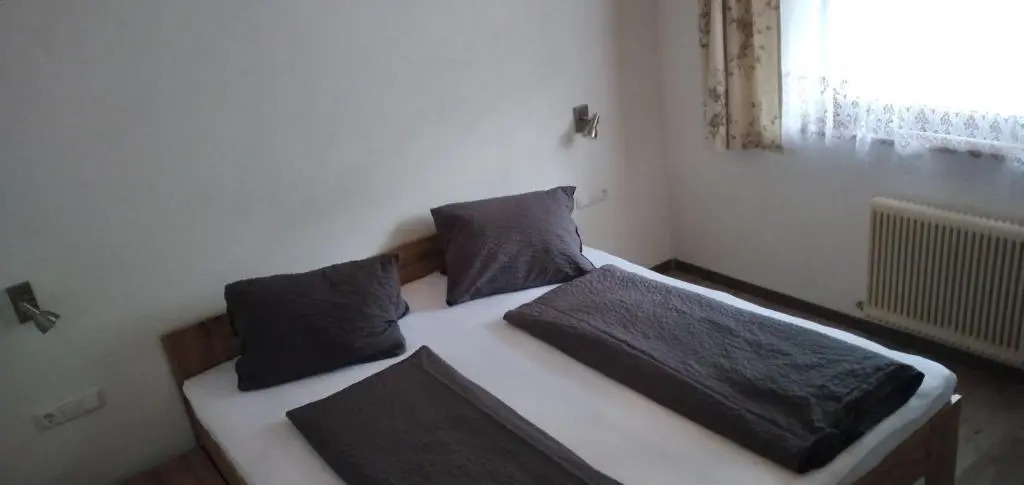 Pension Steiner, 6143 Matrei am Brenner, Brennerstr 18b!Check-in between 15 - 21 oclock!! No breakfast
