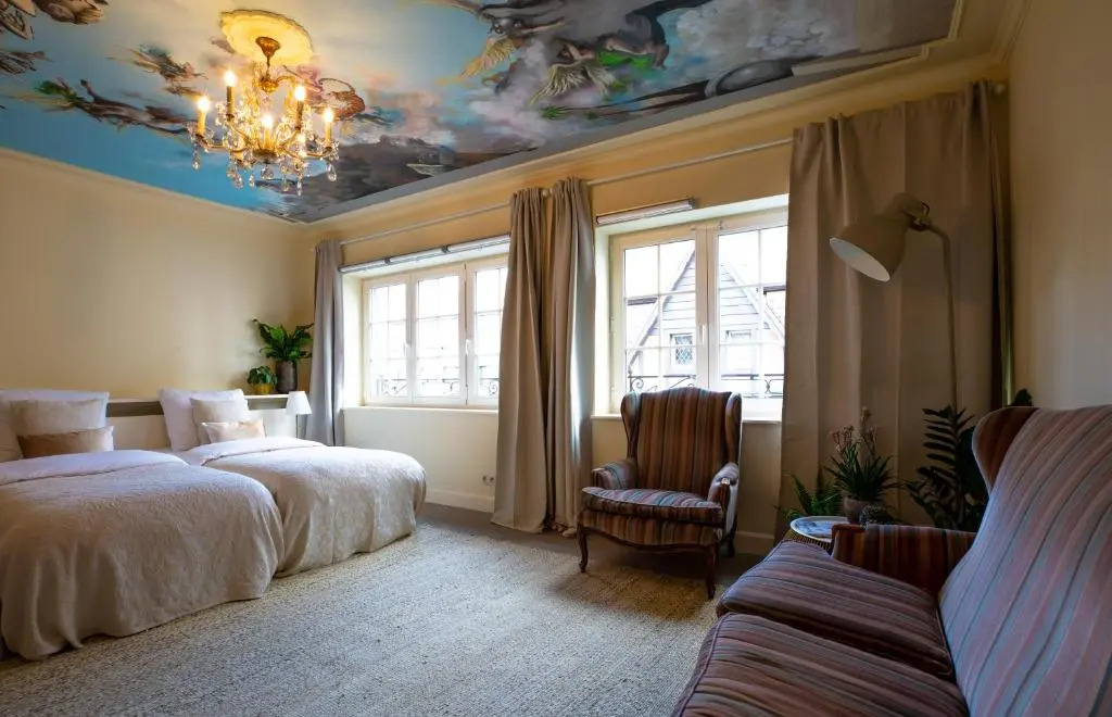 Place to Bee (Kamers)