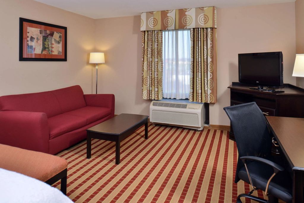Hampton Inn Clarion