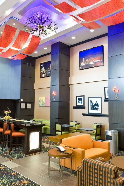 Hampton Inn and Suites Tulsa Central