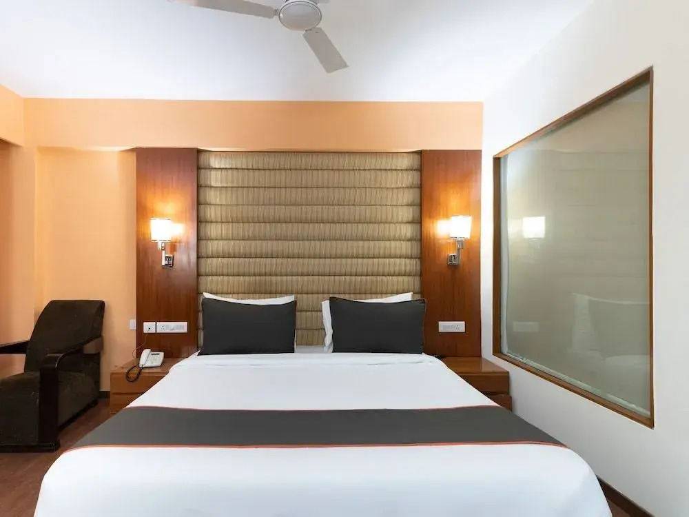 Avalon Hotel by OYO Rooms