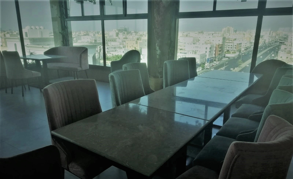 Rose White Hotel