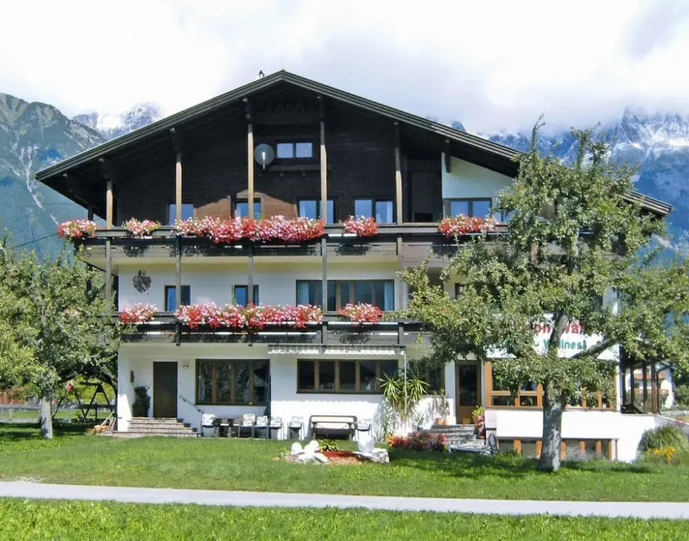 Farmhouse on Mieminger Plateau with Mountain Views