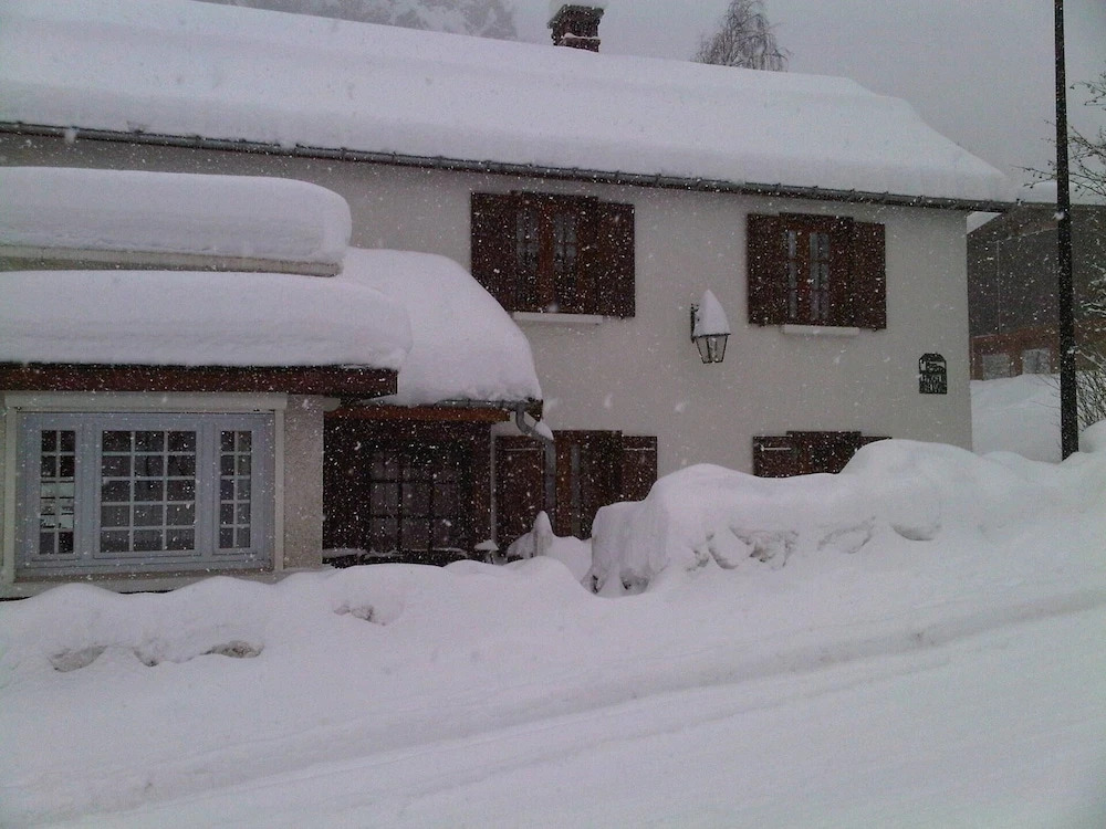 Chalet LE Moulin Benjamin : 8 Personnes / 8 People