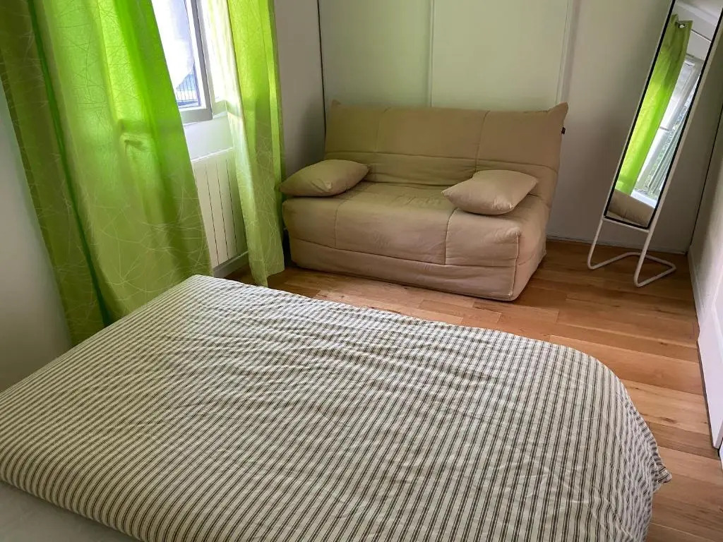 Chambres dans villa avec piscine