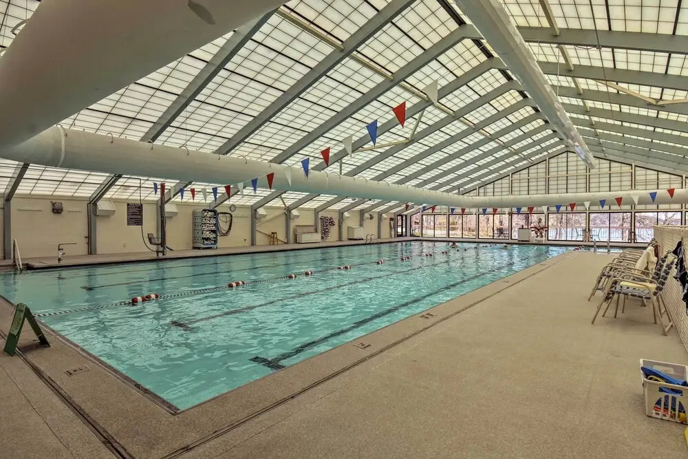 Walk to Lake & Pool: Hot Springs Village Getaway