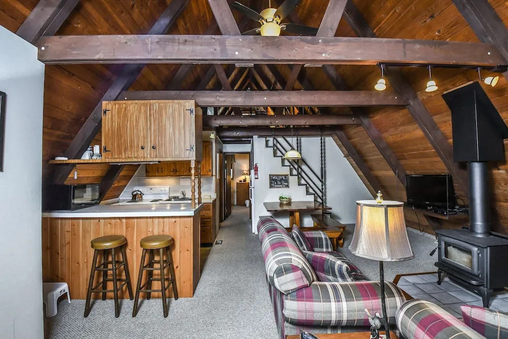 In the Pines 3 Bedroom House