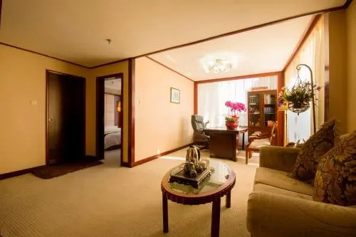 Yicheng Business Hotel