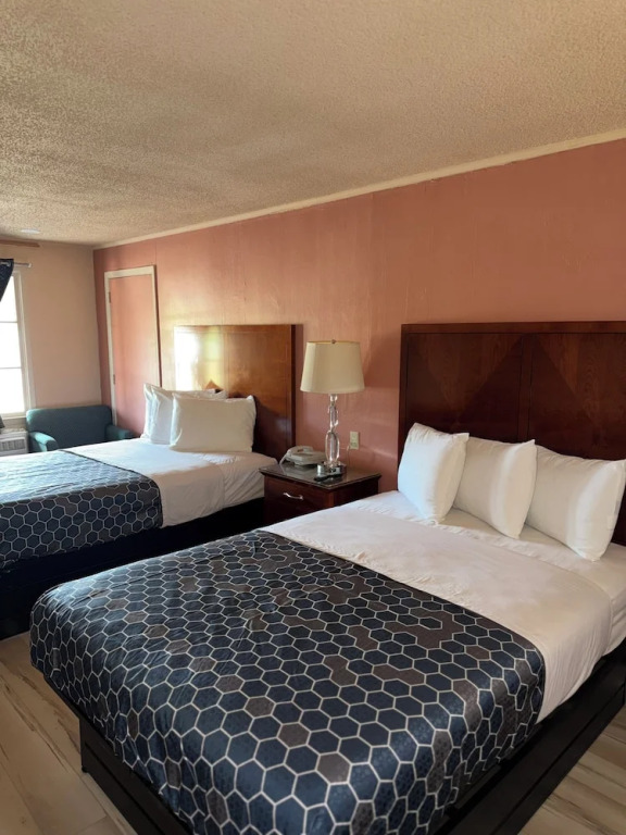 Scottish Inn and Suites Perry