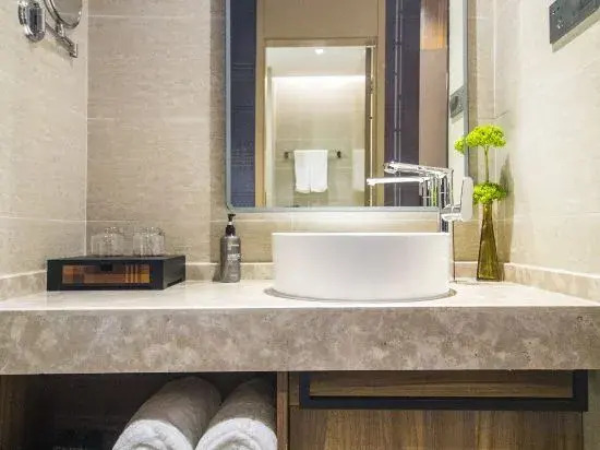 Homeinn Plus Hotel (Weifang Wolong East Street Dongfang Road Gude Plaza)