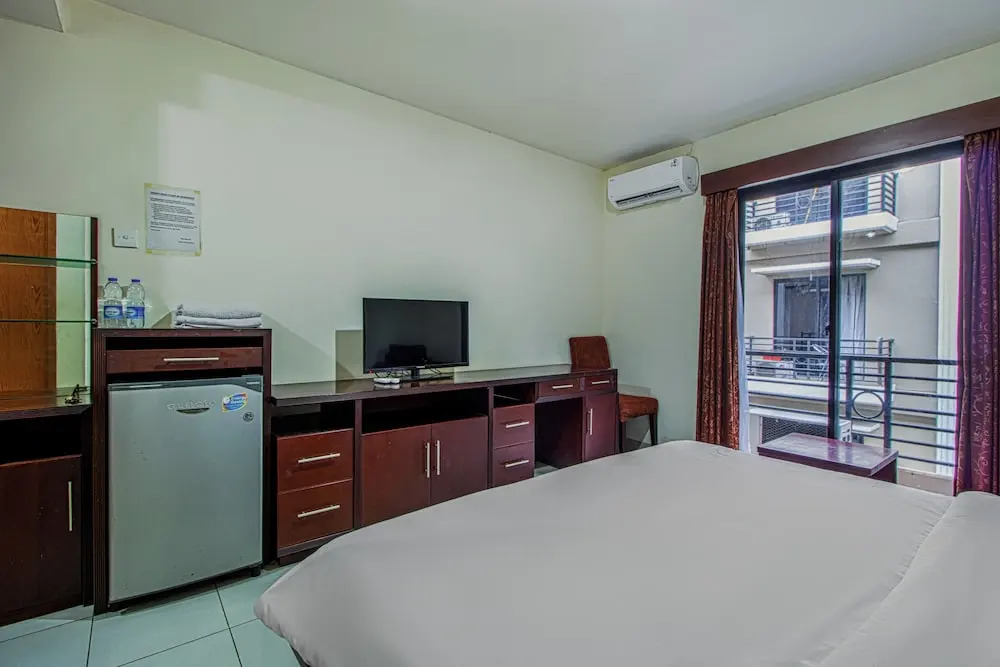 Airy Kuningan Karet Pedurenan 68 Jakarta