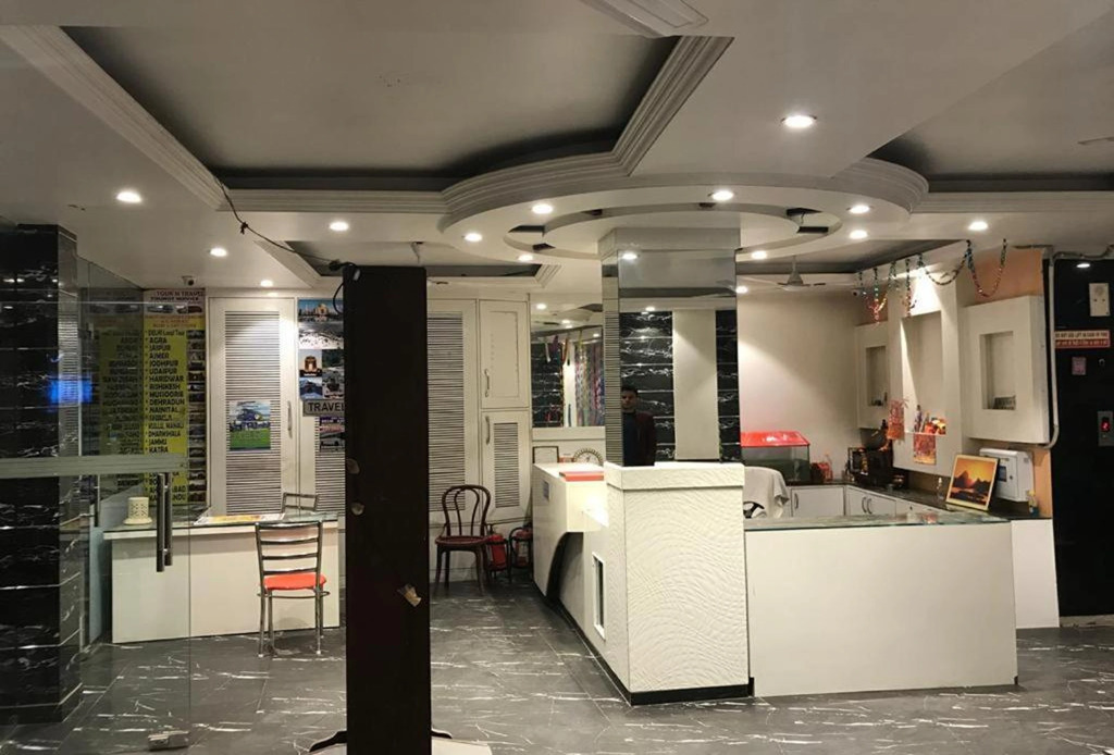 Hotel Crystal Deluxe at New Delhi Railway Station