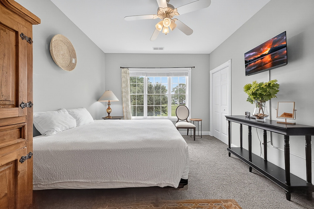 Magnolia Pointe Luster Leaf 4890-203