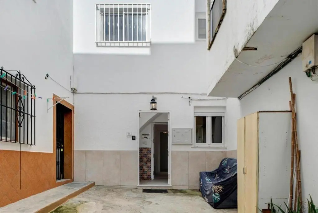 ARENA -Sólo Familias o Parejas - 55 m2 No grupos