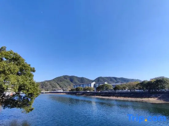 Mochi Hotel Ningbo Xikou