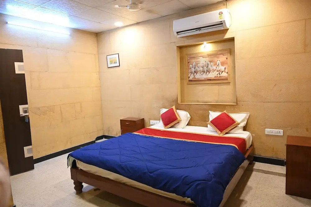 Bhagyashree Hotel